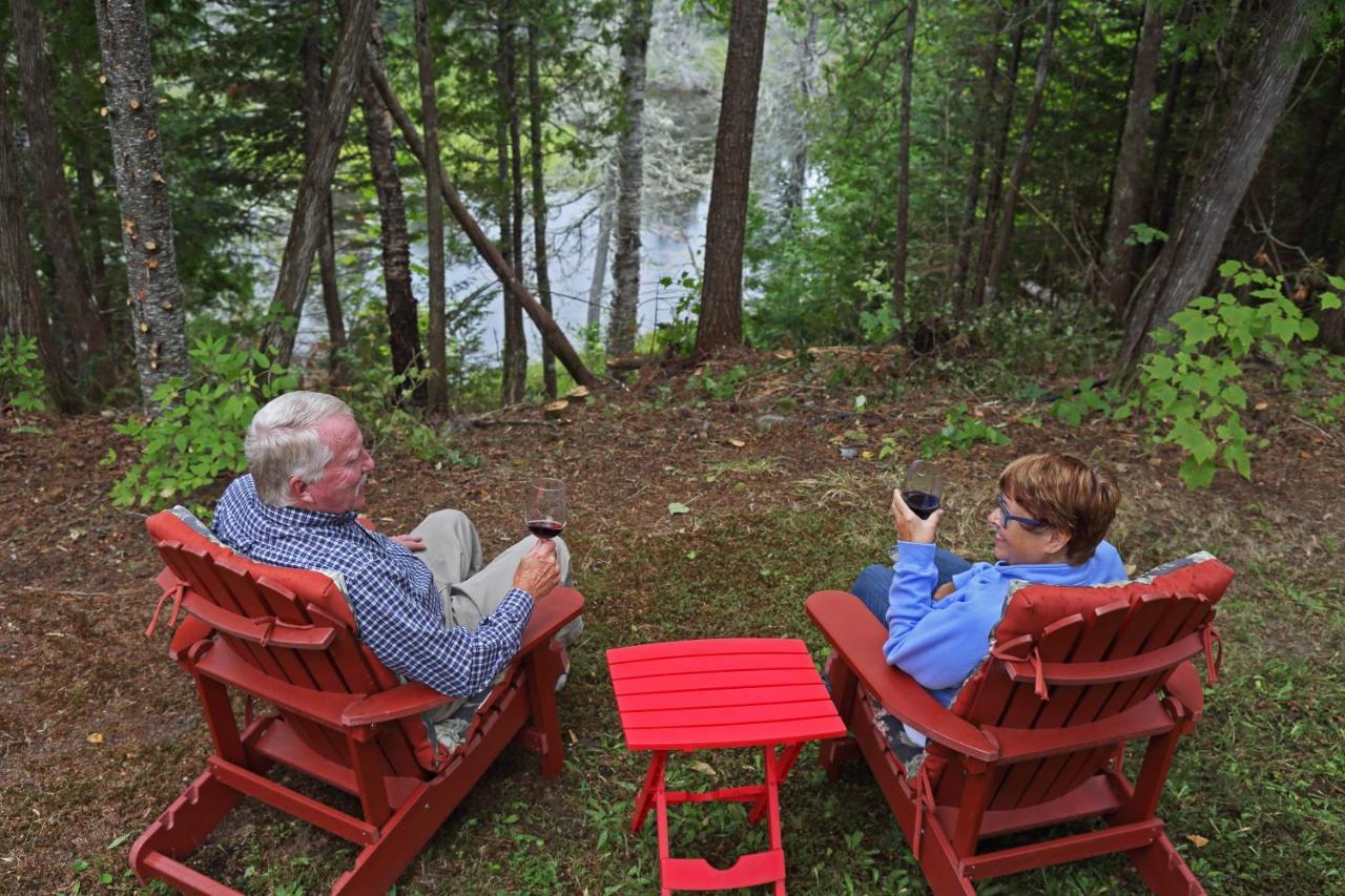 Poplar Creek Guesthouse B&B Grand Marais Buitenkant foto